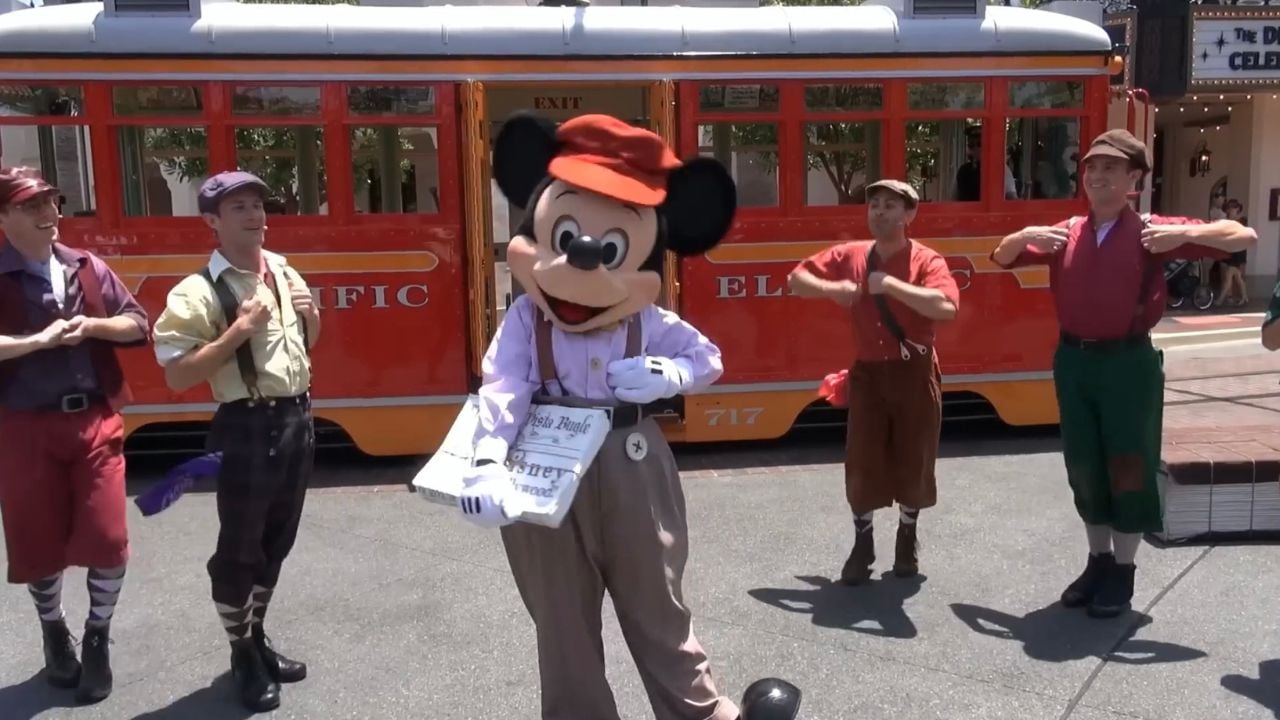 GH DCA Red Car Trolley Show Mickey