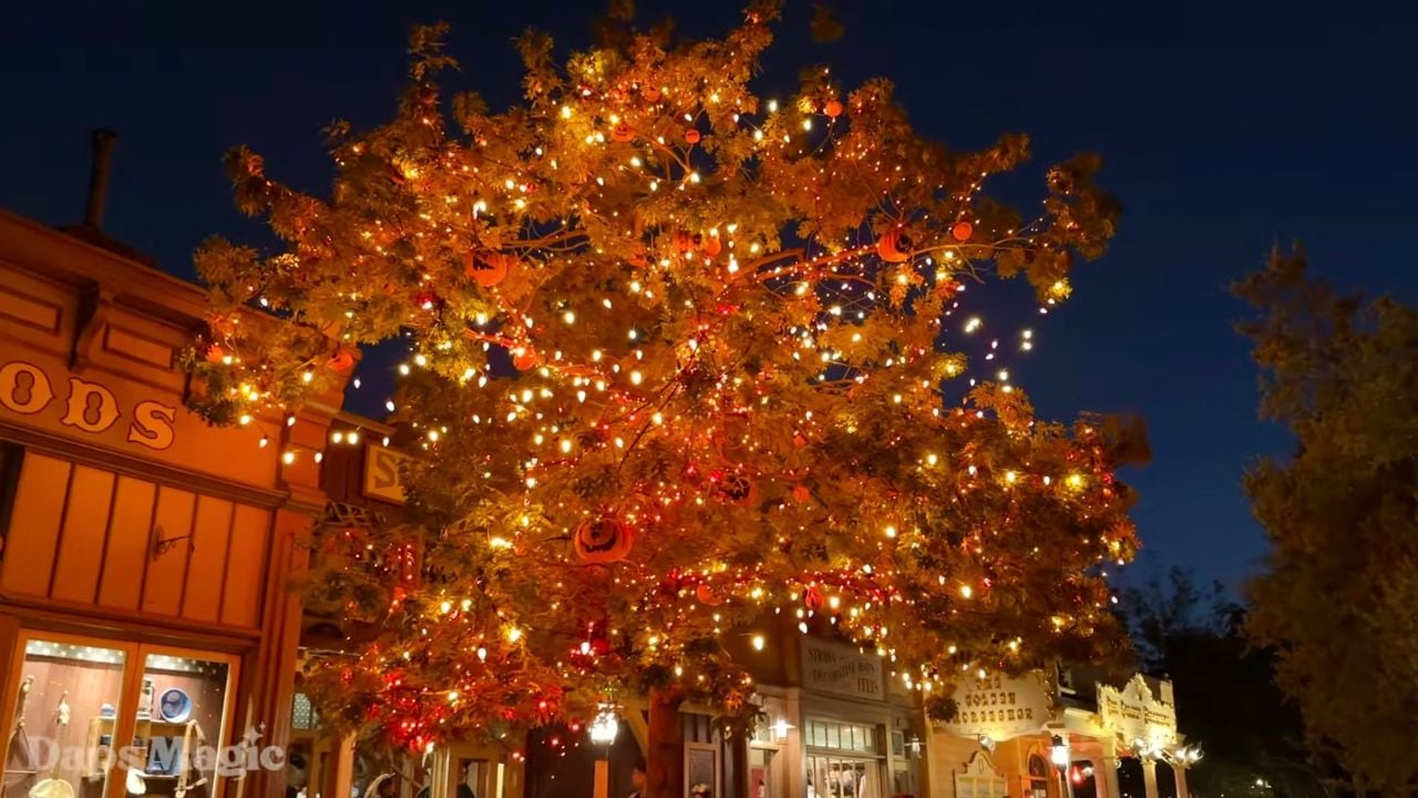 GH Disneyland Rau Bradbury Halloween Tree