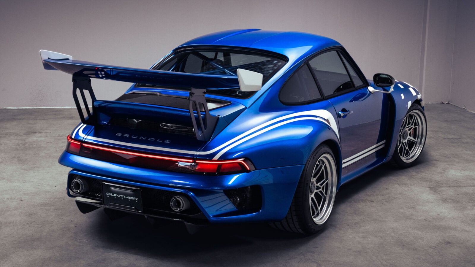Guntherwerks Turbo Brundle Edition rear scaled e1792841559337