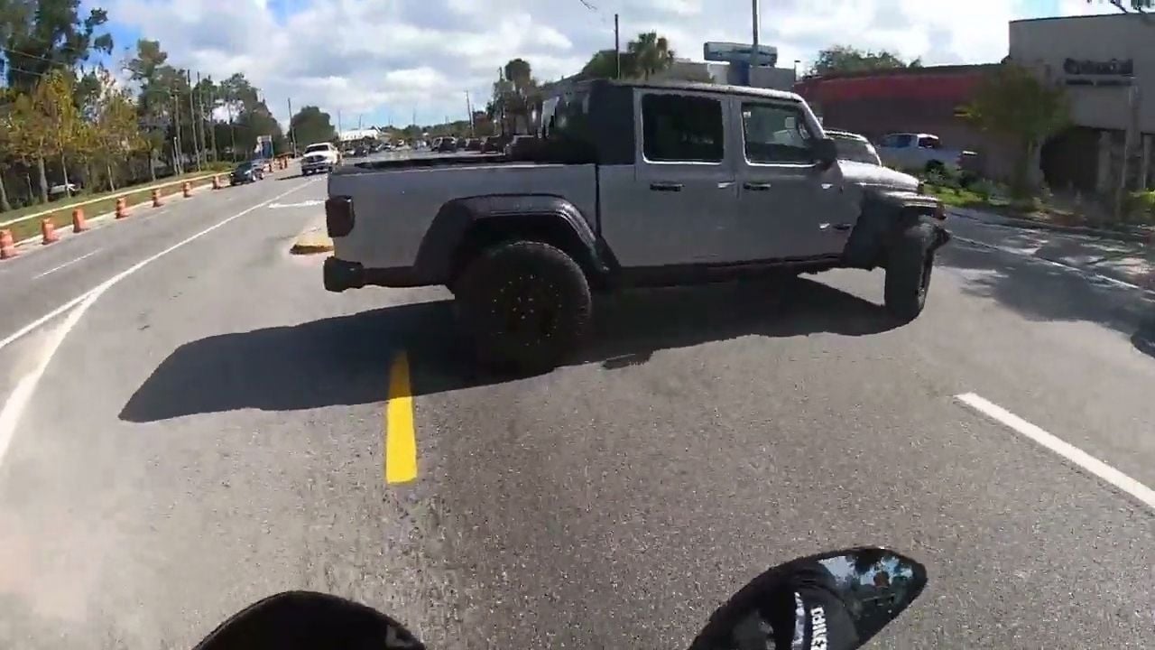 Jeep Gladiator Owner nearly hits biker Featured