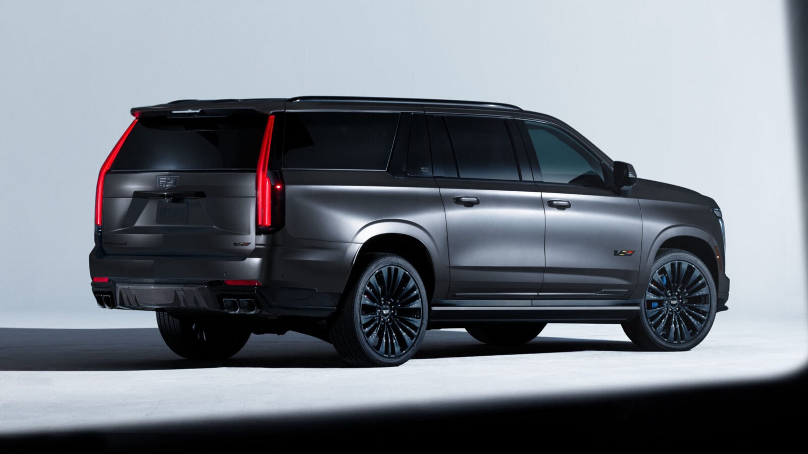 MY27 Cadillac Escalade V Collector AP1 2254 0 scaled e1792752873913