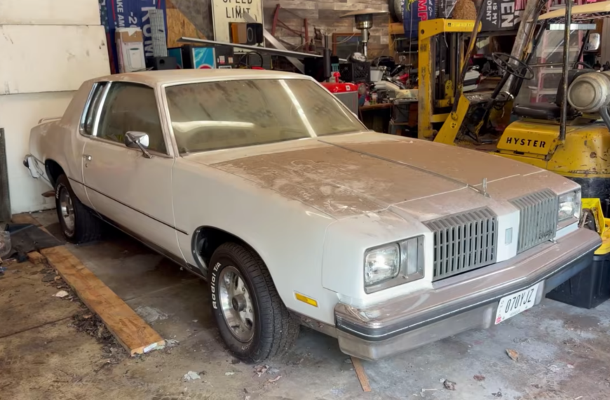 Man Can’t Hold Back Tears After Seeing His 1978 Oldsmobile Cutlass Brought Back To Life