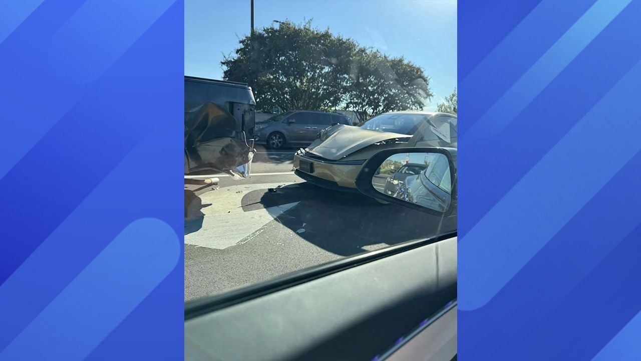 Tesla Cybercab Crash in Memphis Featured