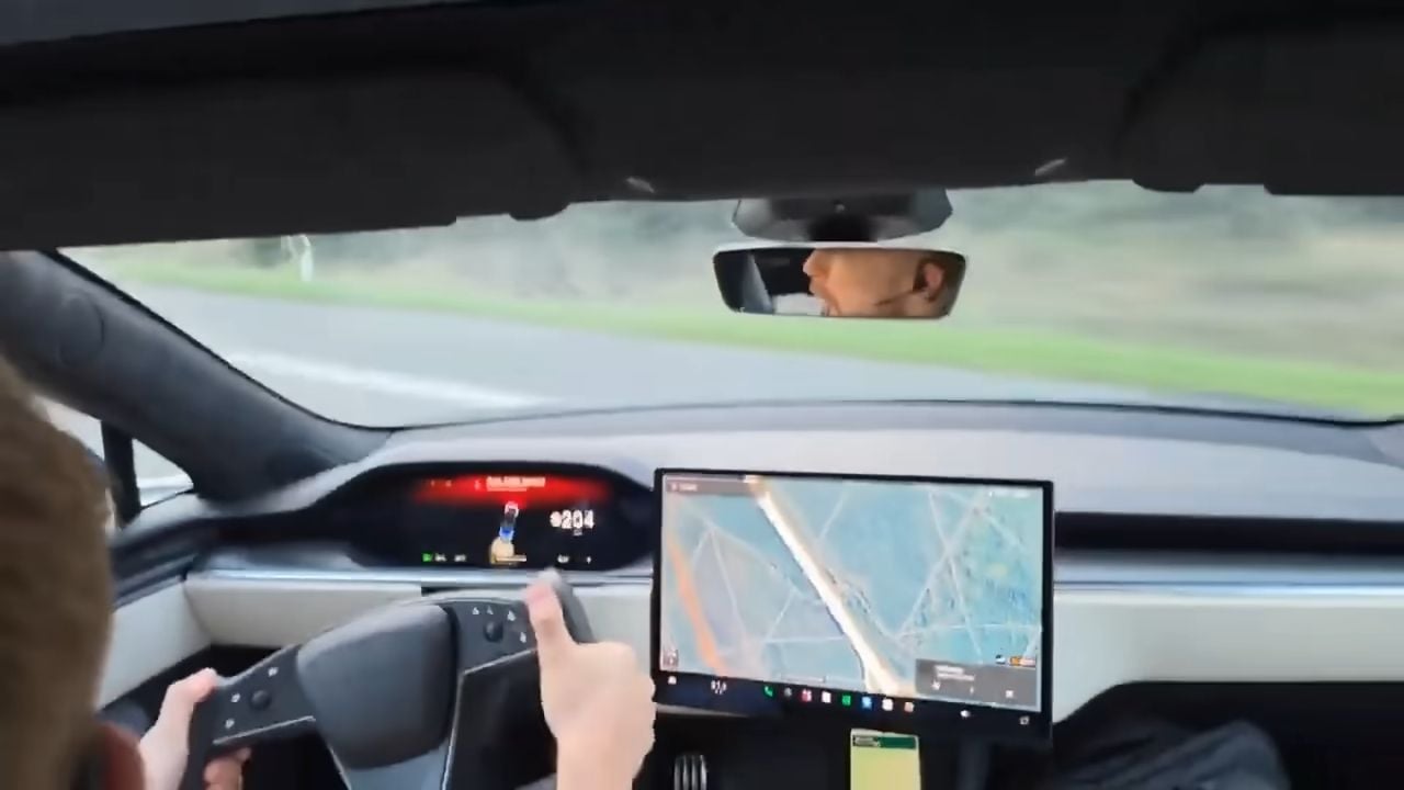 Tesla Model S 175mph Blowout Sideways