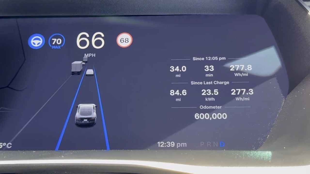 Tesla Model S 600k Miles Odometer