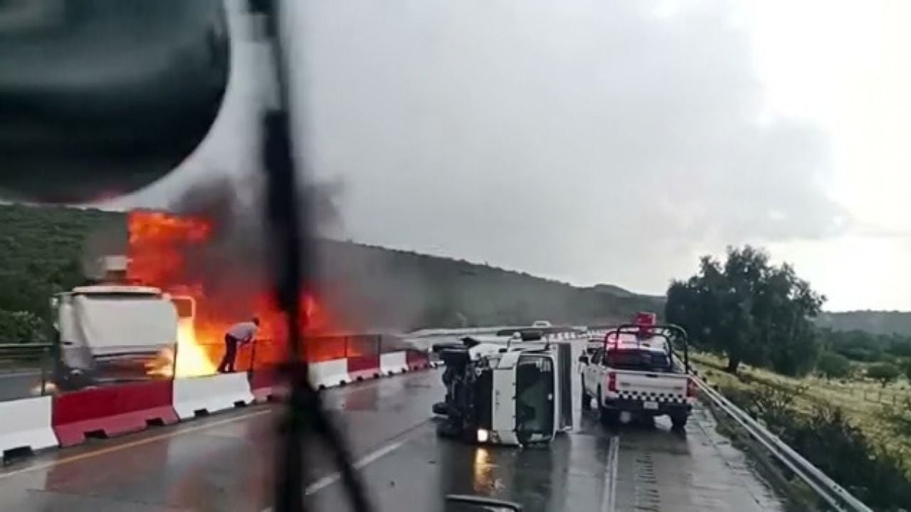 Tow Truck Crash Mexico