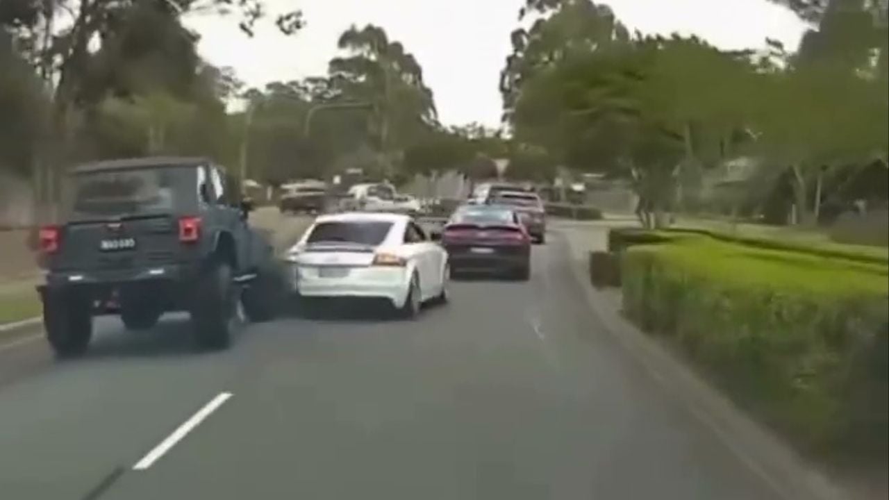 Weaving Audi Hit By Jeep Featured Image