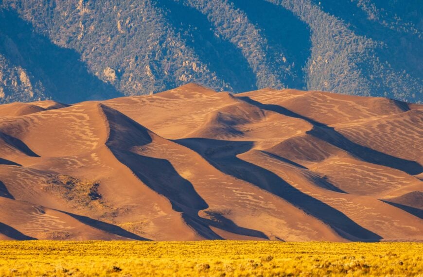 sand dunes in colroado
