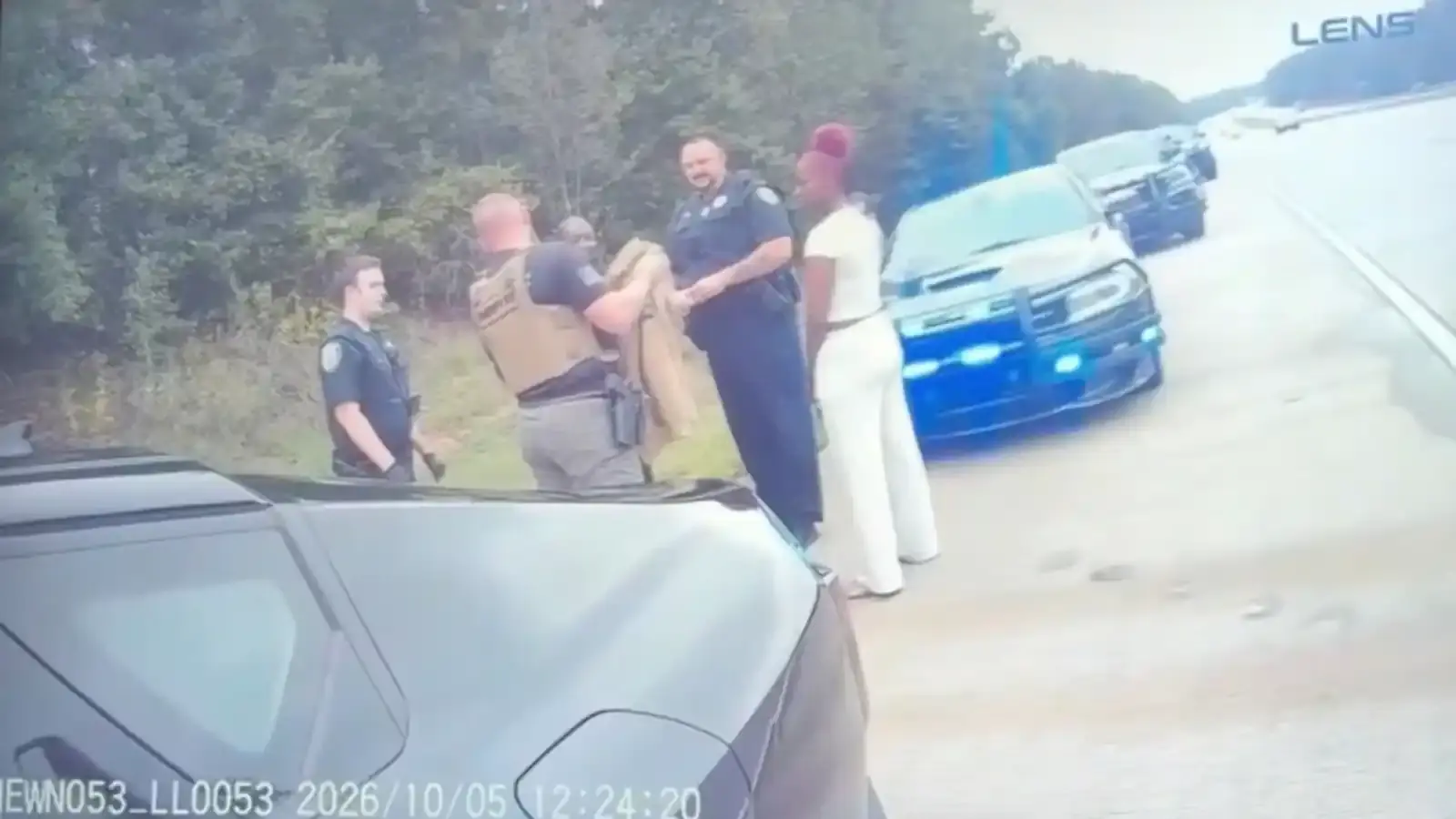 arrest of shoplifting suspects on the side of the highway